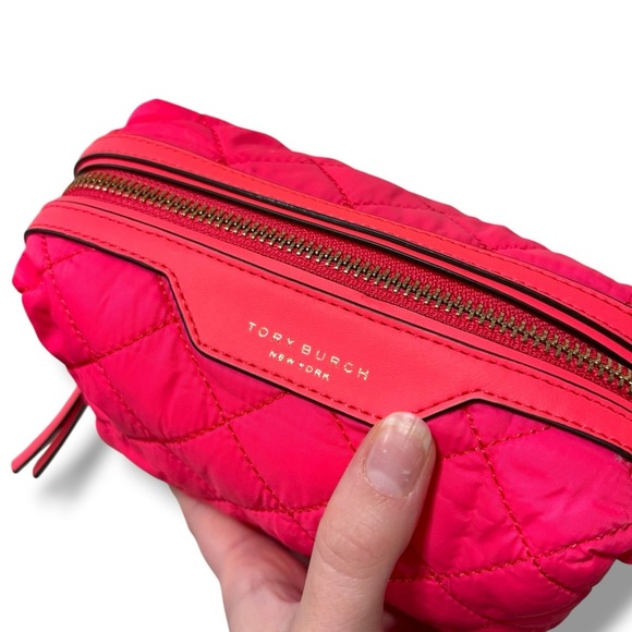 Tory Burch Quilted Pink Cosmetic Bag - Picture 4 of 6